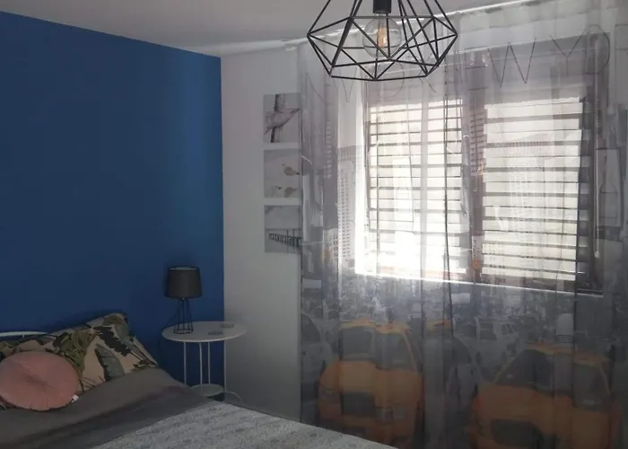 Casa Veseliei Pensiune 4*